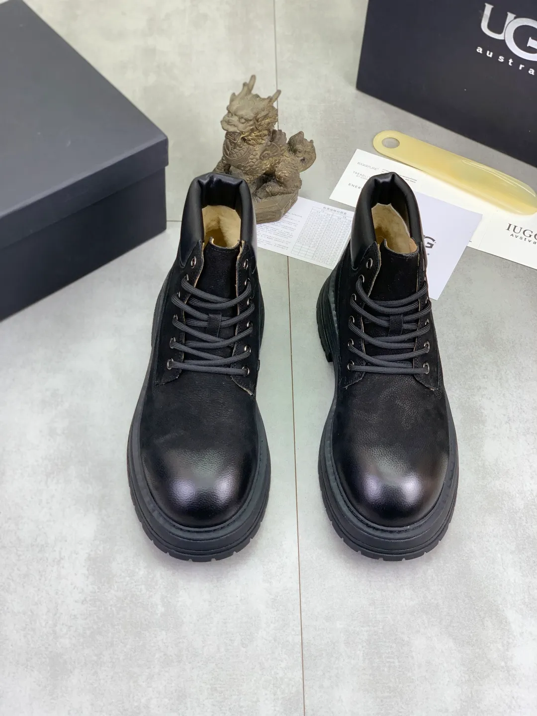 Men's men's shoes 💰P660 New arrival 🆕🆕🆕 IUGGI Men's British retro Martin boots Winter new men's outdoor hiking boots First layer of cowhide on the outside and wool on the inside Comfortable and warm Rubber sole sole Non-slip and firm Trendy and fashionable Casual and versatile Size: 38-44 (45 customized) Color: three colors